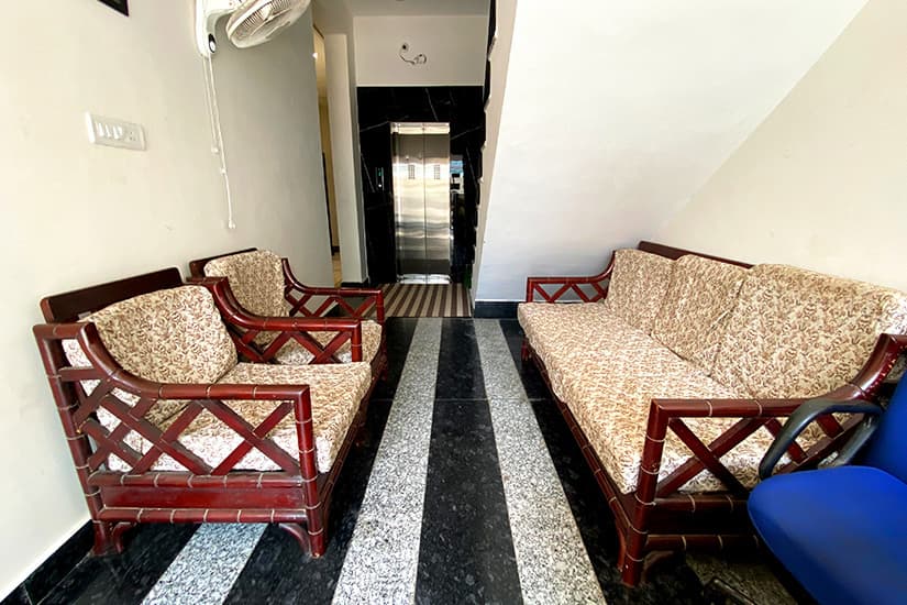 PG and Coliving in Bhajanpura – The 2026 "Double-Decker" Revolution